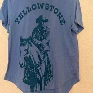 XL Blue Hi low Yellow Stone T shirt short sleeve